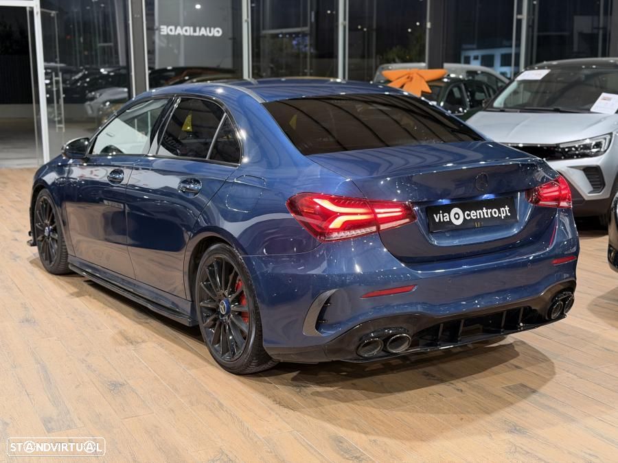 Mercedes-Benz A 250 Limousine e AMG Line - 4
