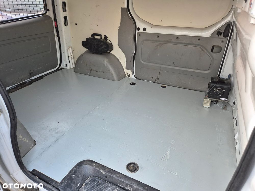 Opel VIVARO - 9