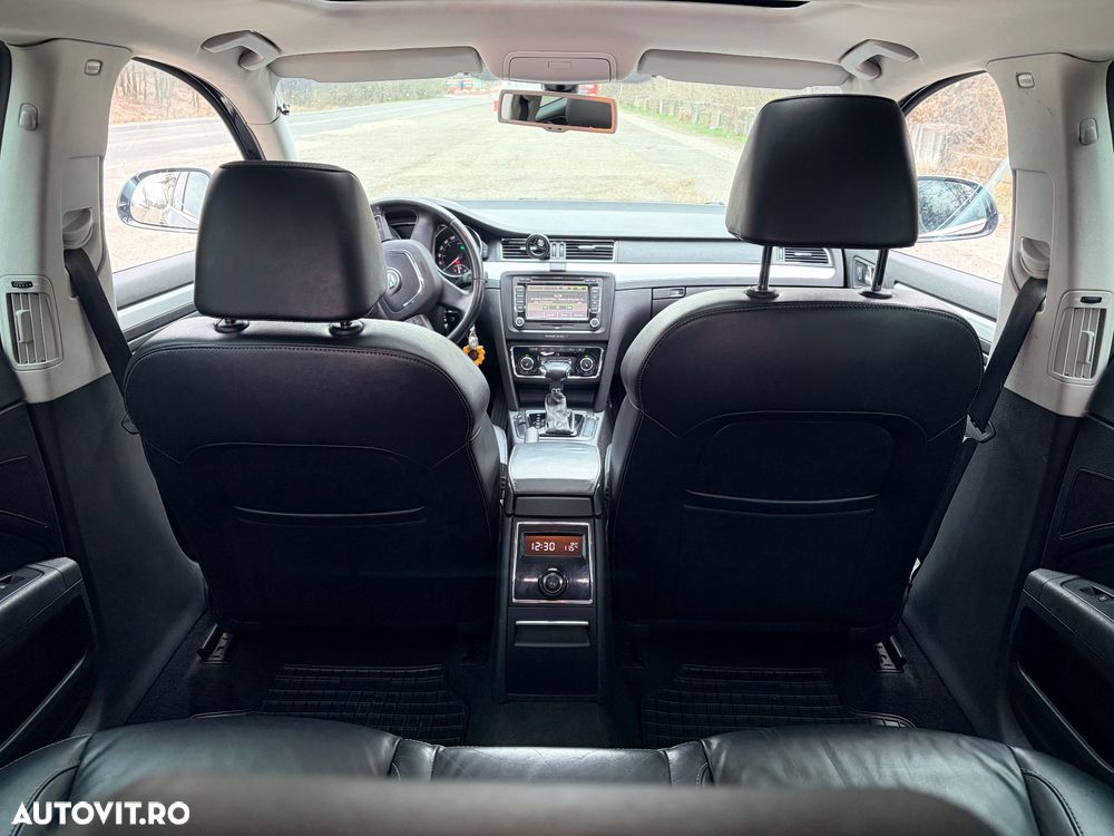 Skoda Superb 2.0 TDI Ambition DSG - 14