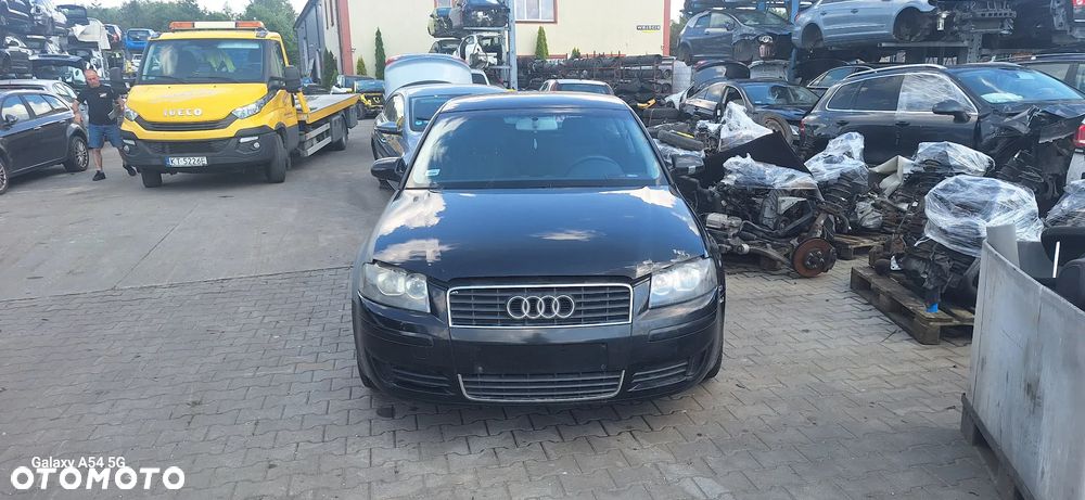 Audi A3 8P 02-05 Zderzak Przód Przedni LY9B Kolor Czarny - 1