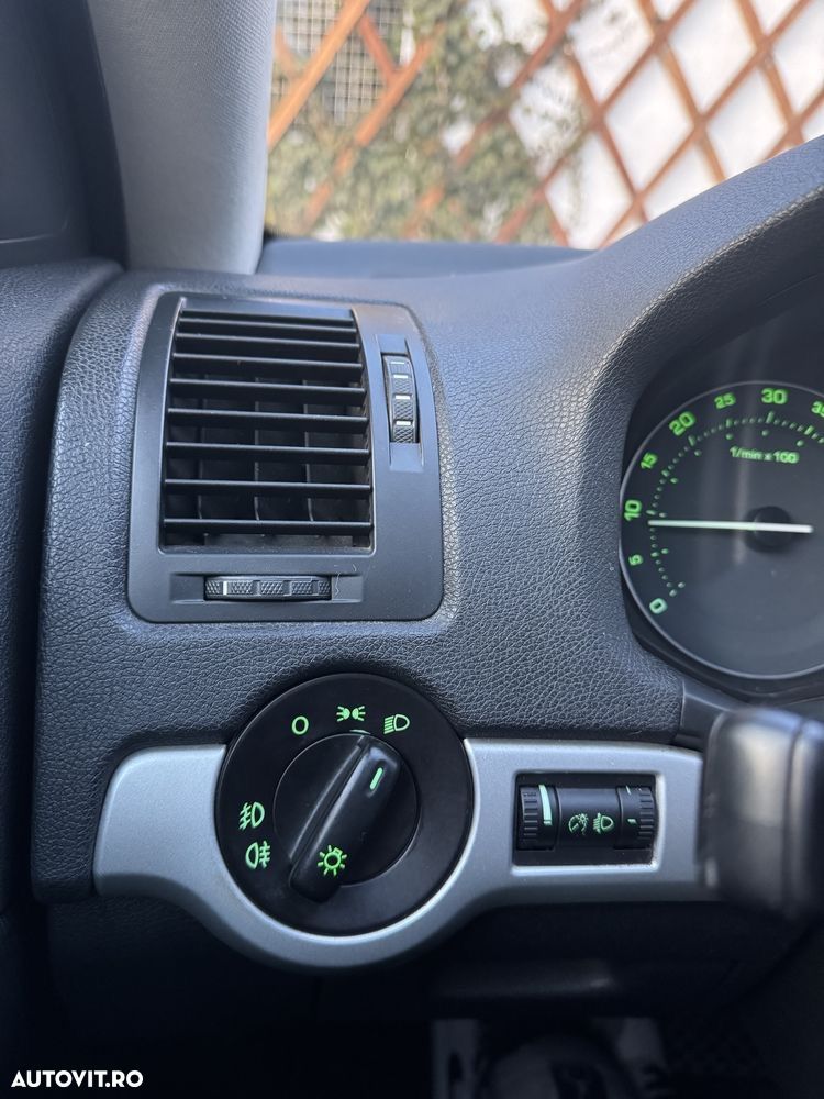 Skoda Octavia 1.9TDI Ambiente Aut - 5