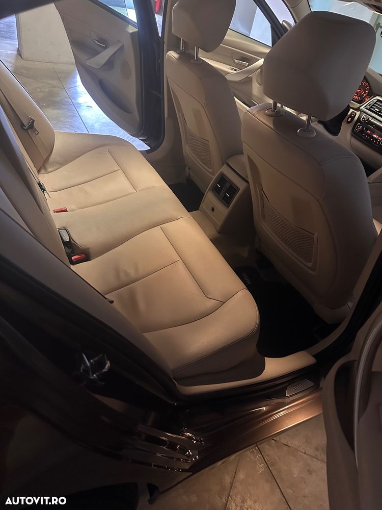 BMW Seria 3 328i Touring Aut. - 9