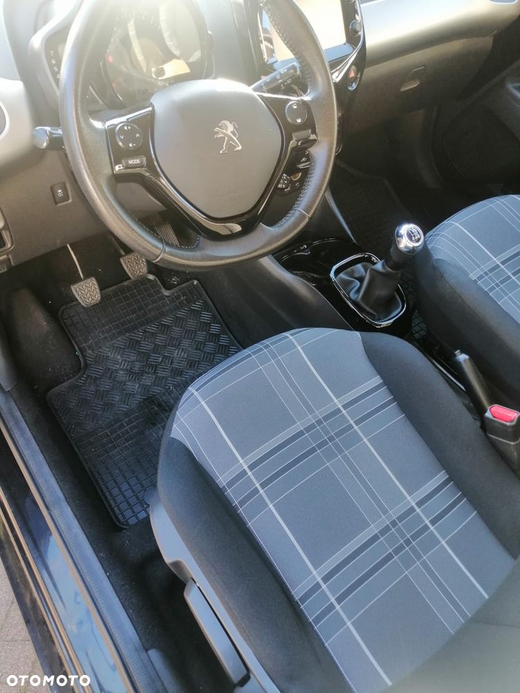 Peugeot 108 - 8