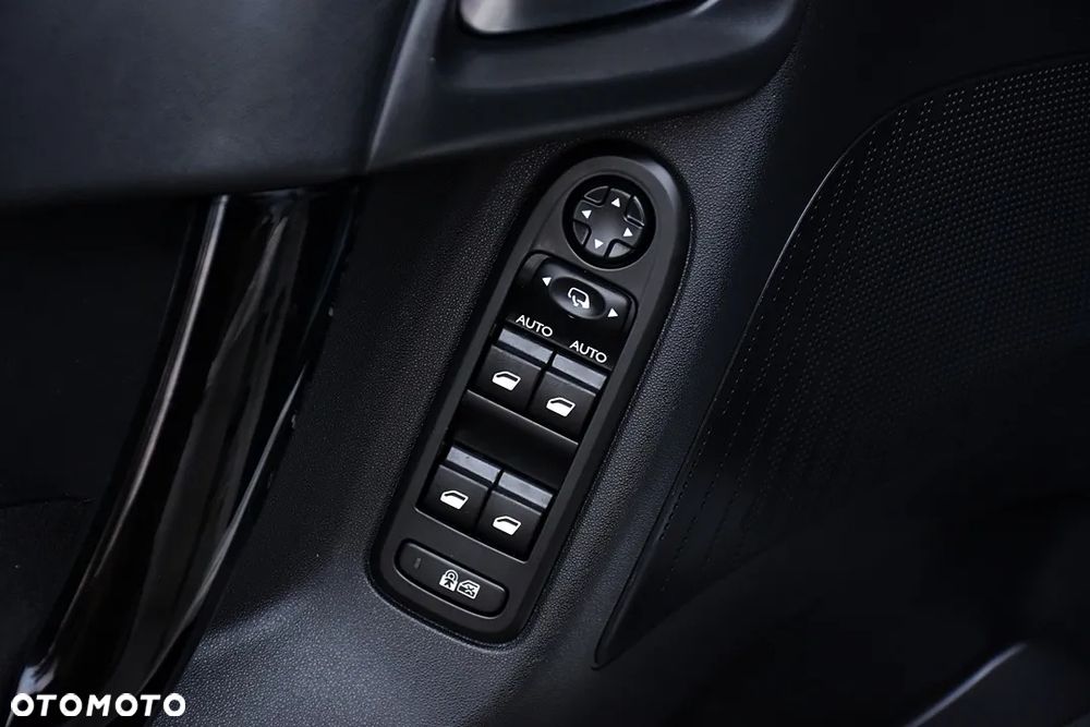 Citroën C3 Pure Tech (VTi) 82 Exclusive - 24