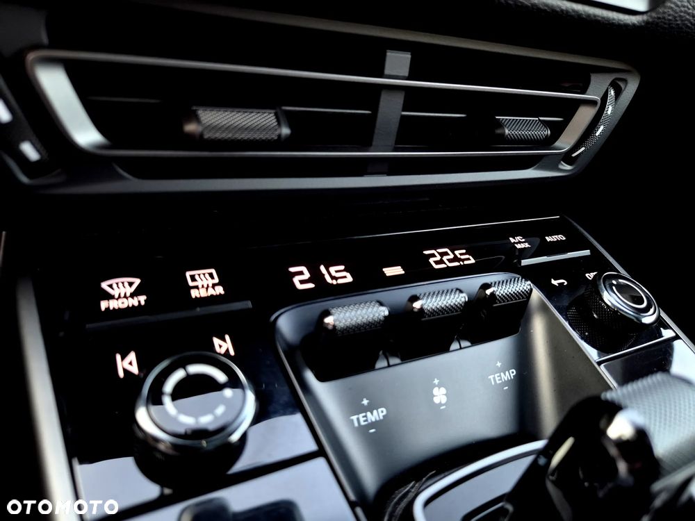 Porsche 911 Carrera PDK - 22