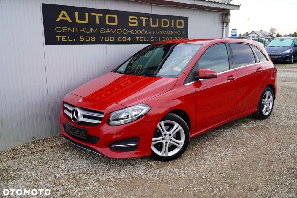 Mercedes-Benz Klasa B 180 UrbanStyle Edition - 24