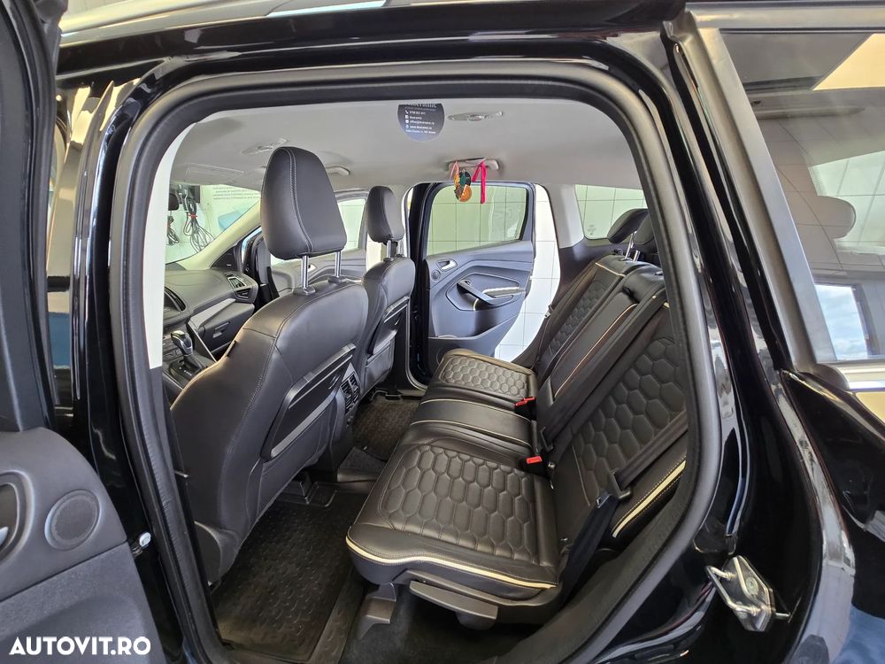 Ford Kuga 2.0 TDCi 4WD Powershift Vignale - 16