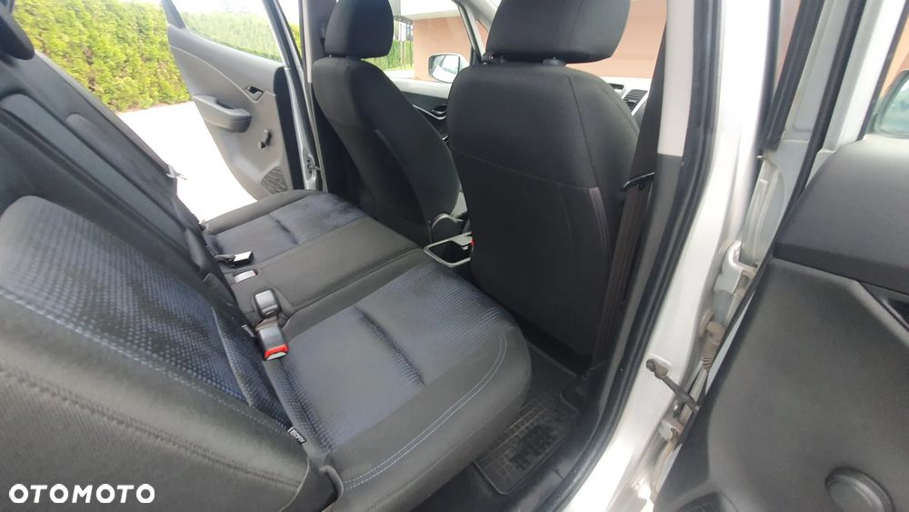 Hyundai ix20 - 11