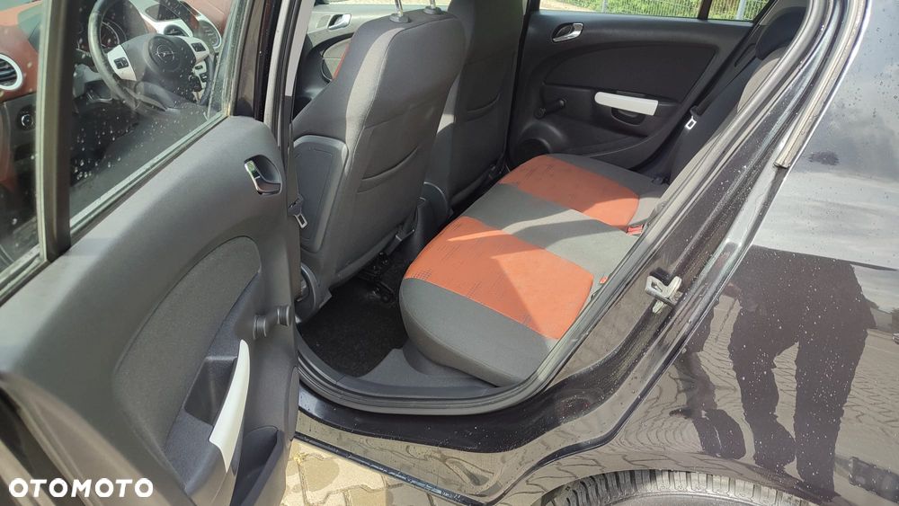 Opel Corsa 1.4 16V Energy - 21