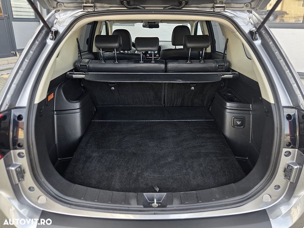 Mitsubishi Outlander - 9