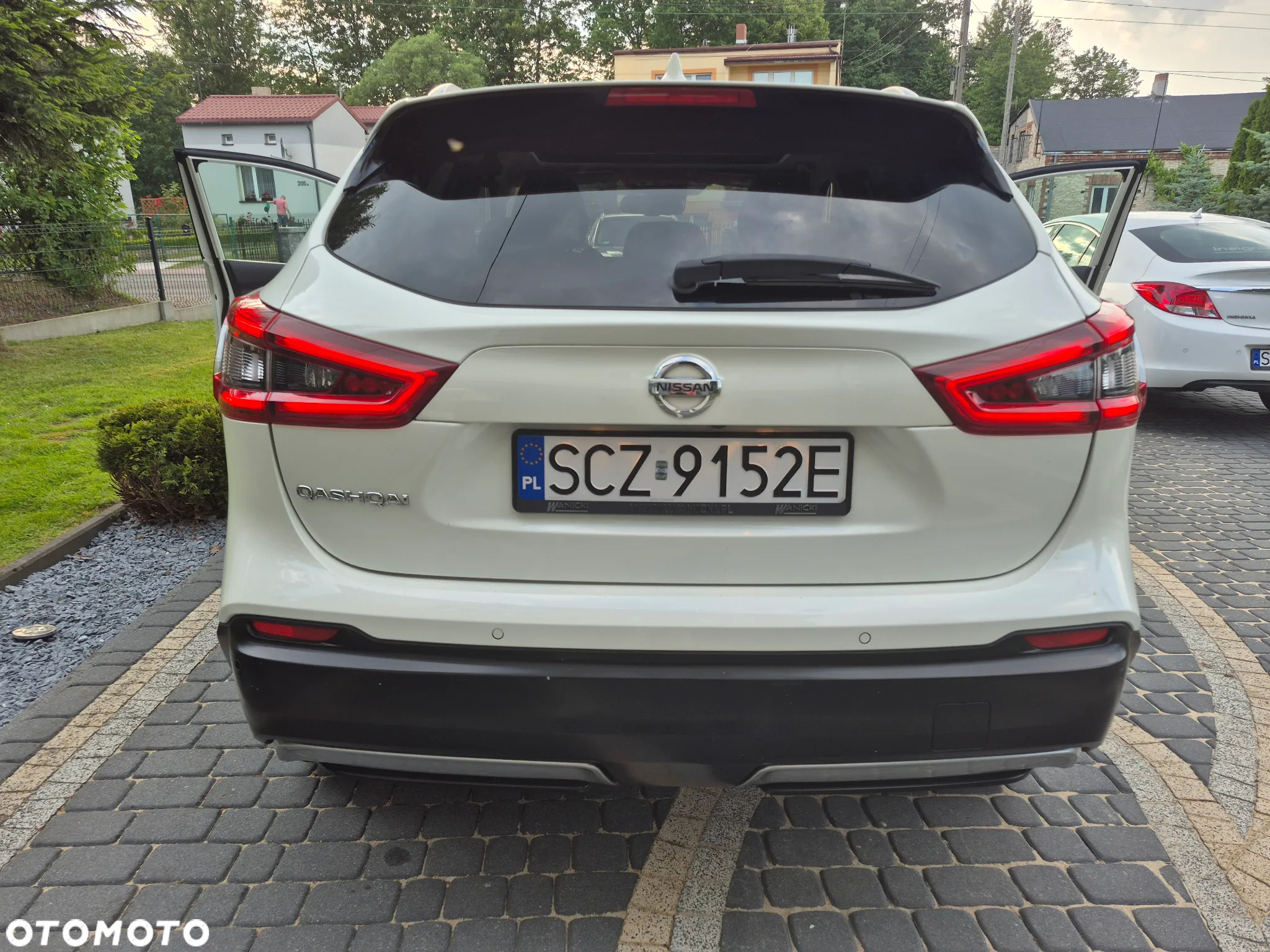 Nissan Qashqai - 32