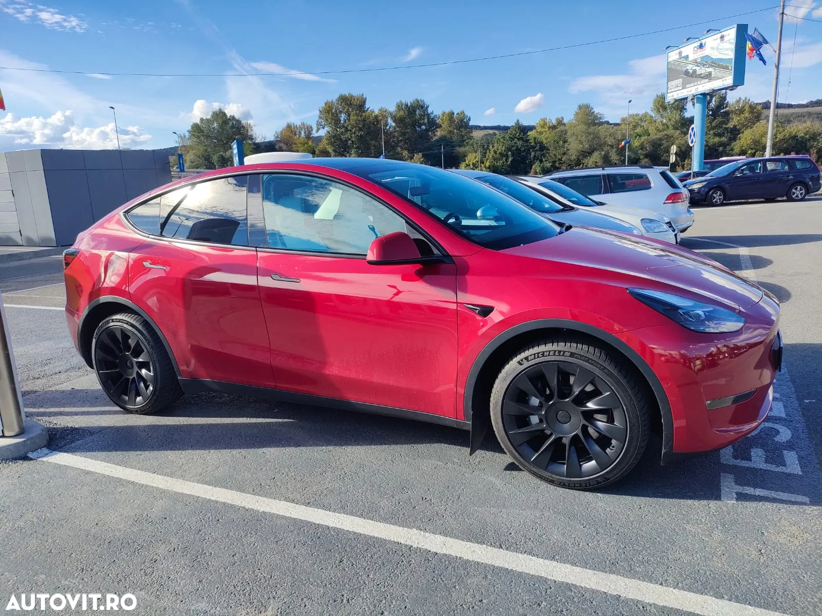 Tesla Model Y - 2
