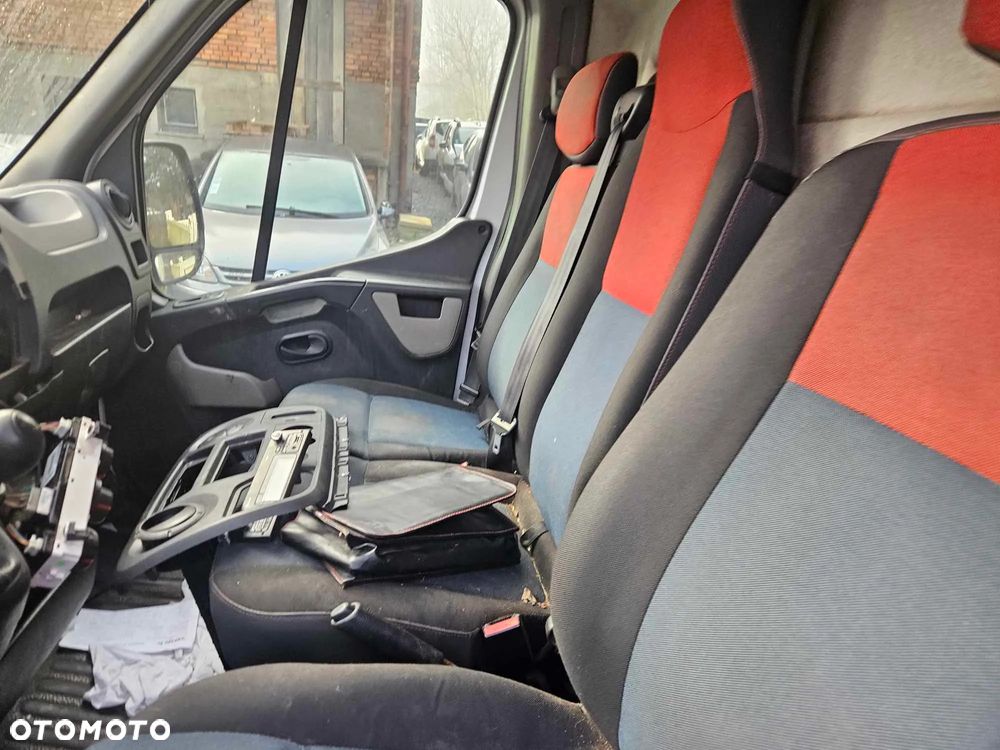 Renault MASTER 2.3 DCI L2H2 ŚREDNI 2015 - 7