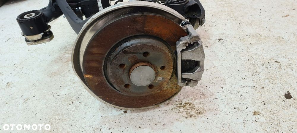 audi a4 a5 8w zawieszenie prawe zwrotnica piasta - 7