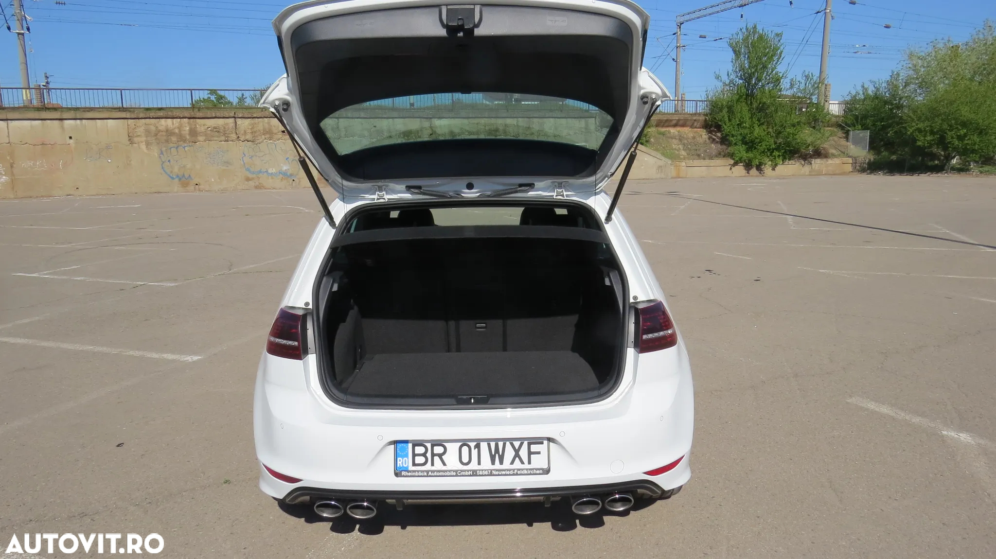 Volkswagen Golf R 2.0 TSI OPF 4Motion DSG - 8