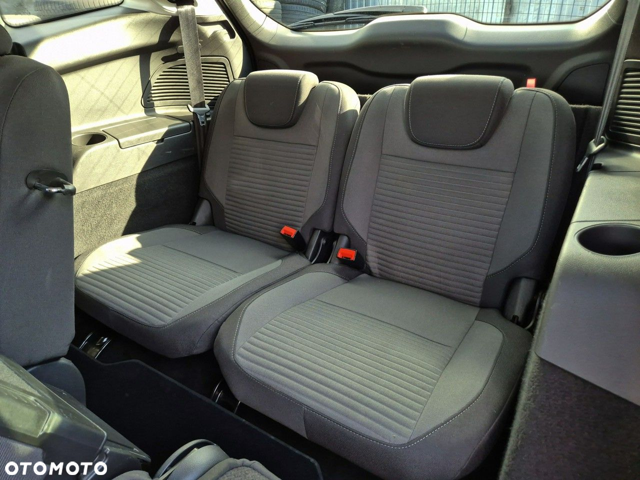 Ford Grand C-MAX 1.5 EcoBoost Start-Stopp-System Titanium - 19