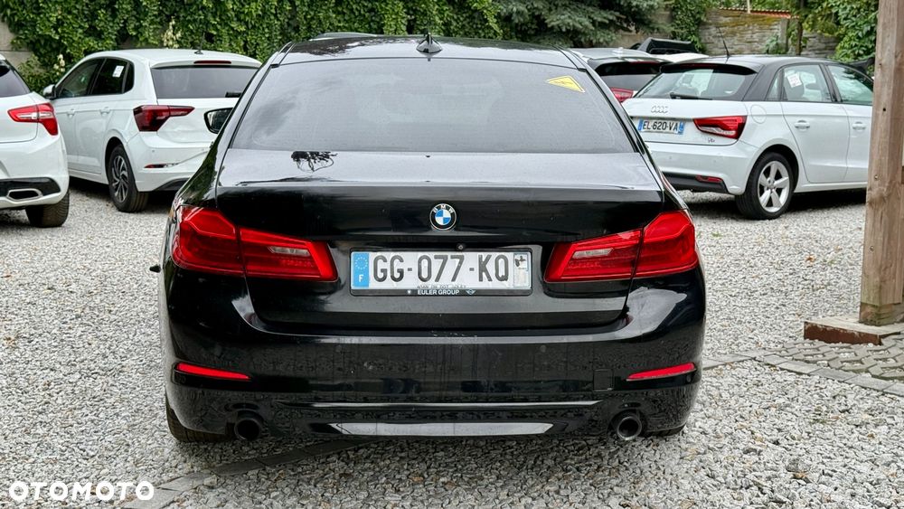BMW Seria 5 530e iPerformance Luxury Line - 12