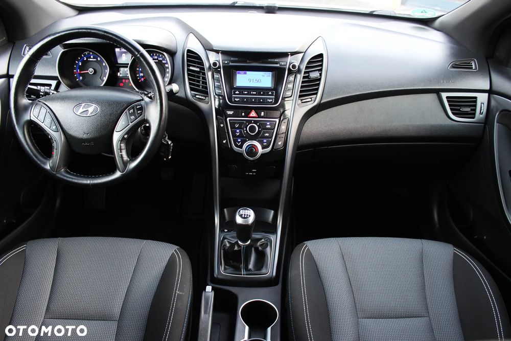 Hyundai i30 1.4 Select - 14