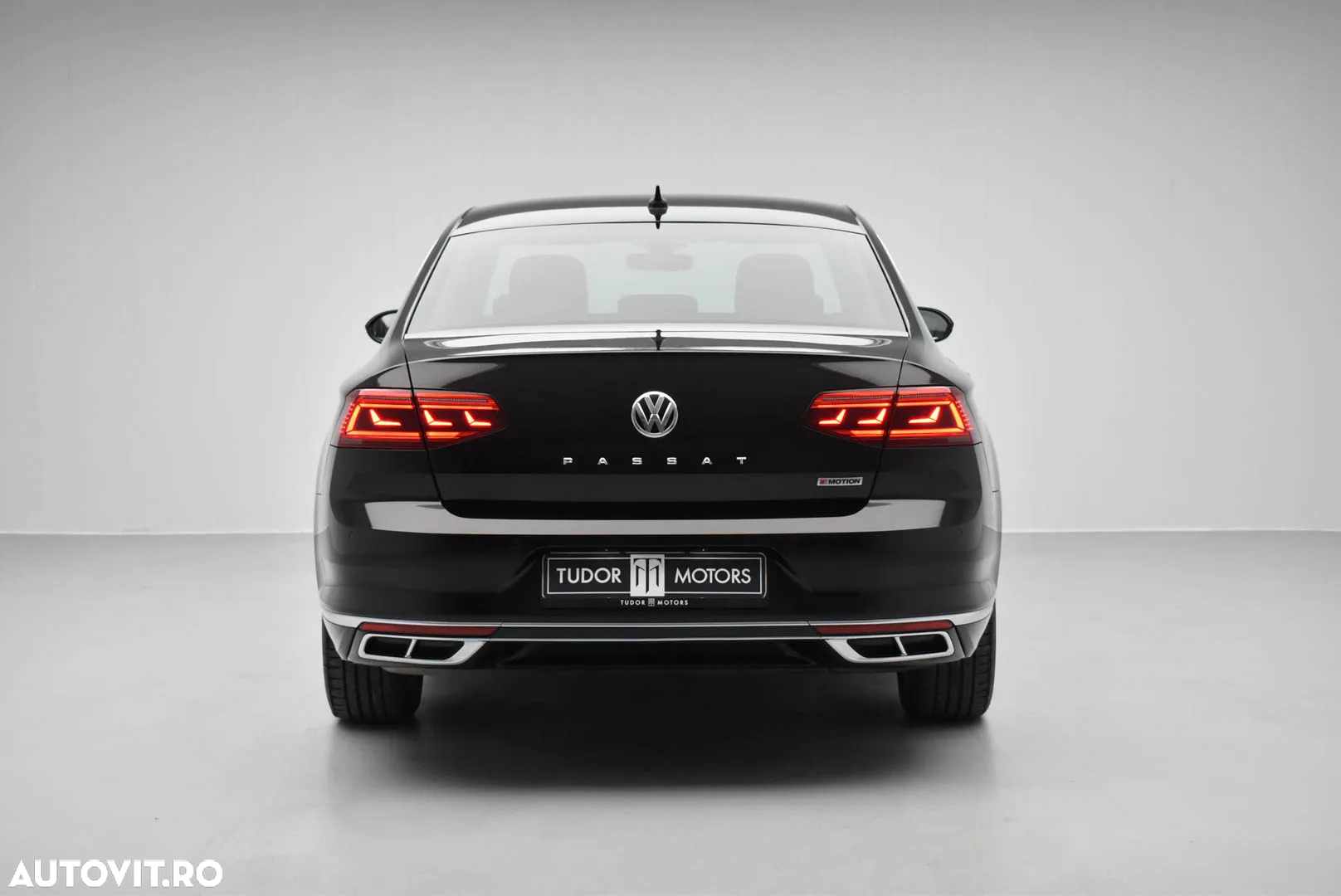 Volkswagen Passat 2.0 TDI DSG 4Motion R Executive - 8