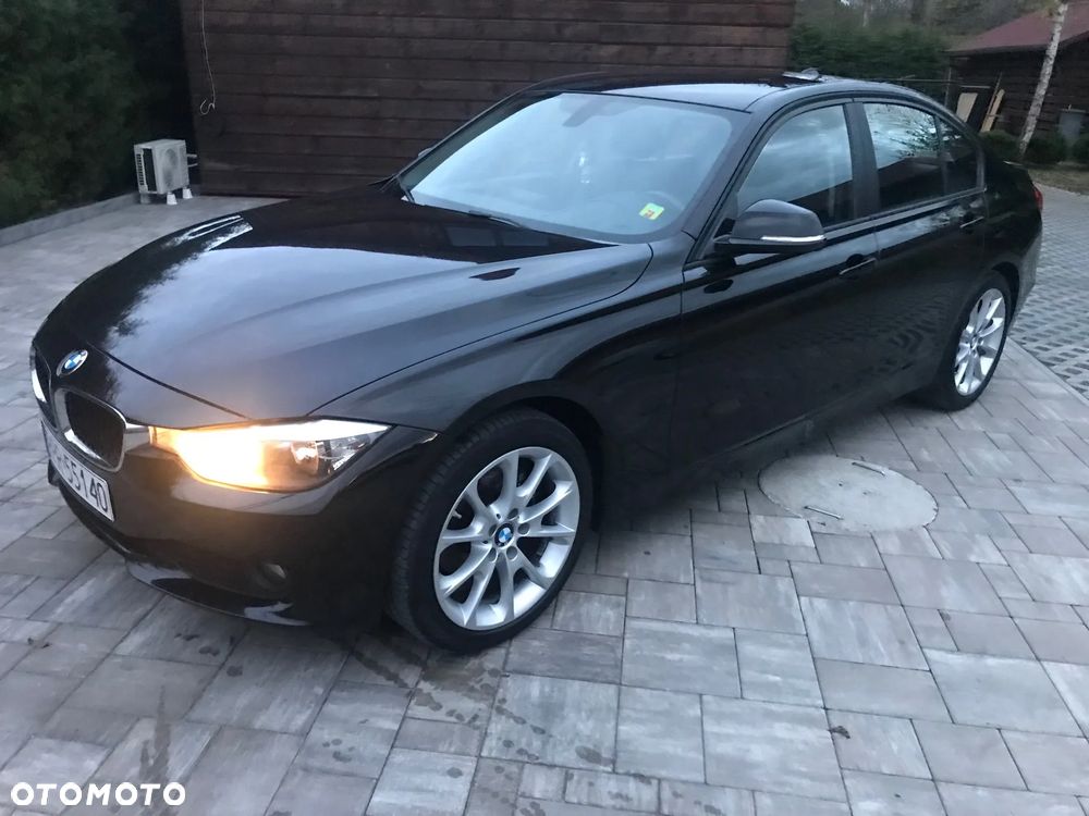 BMW Seria 3 320d - 12