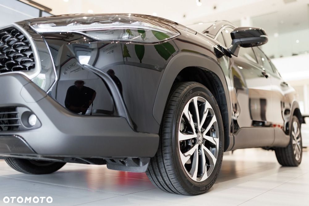 Toyota Corolla Cross - 20