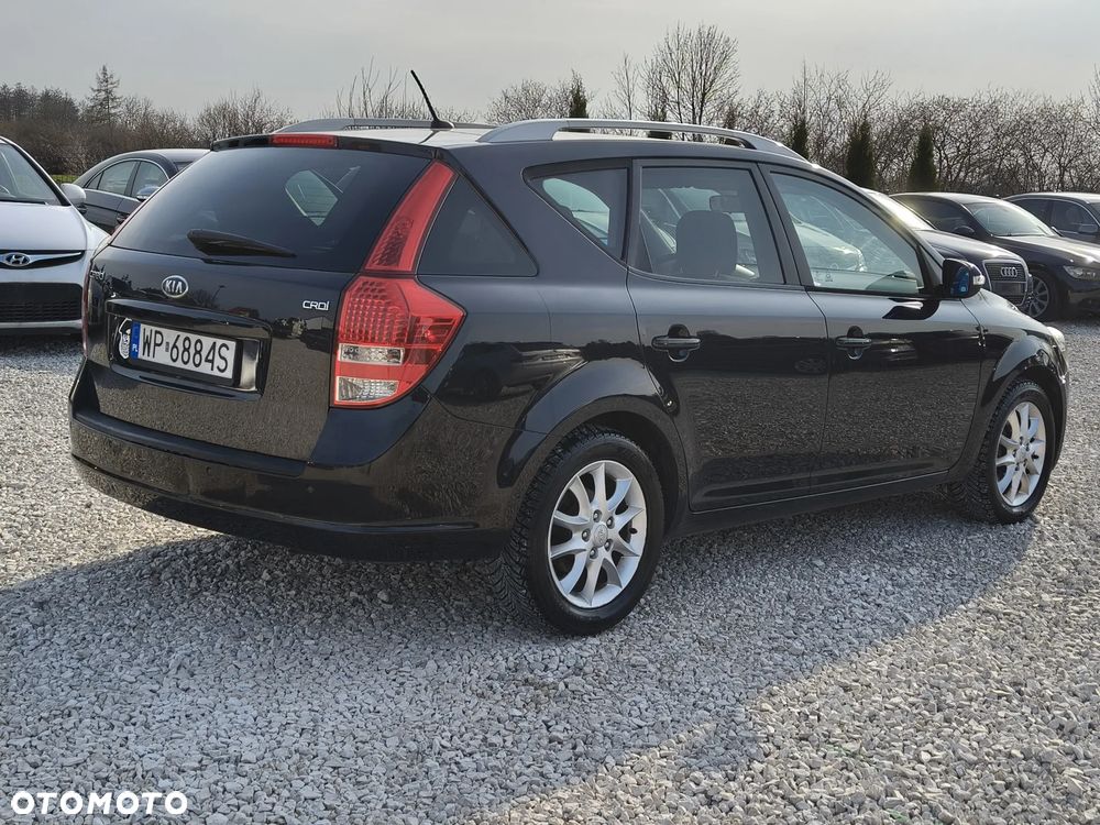Kia Ceed 1.6 CRDi 90 ISG Spirit - 18