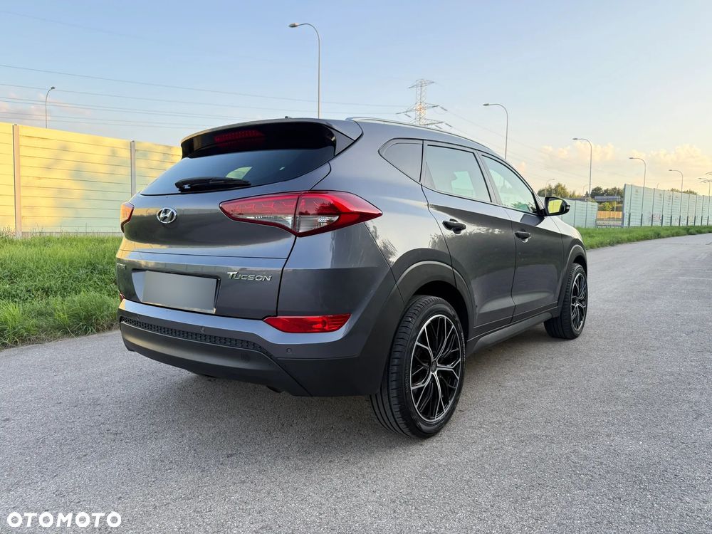 Hyundai Tucson 1.7 CRDI BlueDrive Comfort 2WD - 8