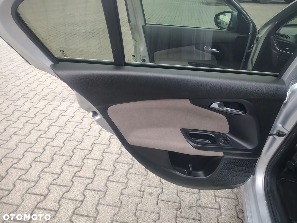 Fiat Tipo - 12
