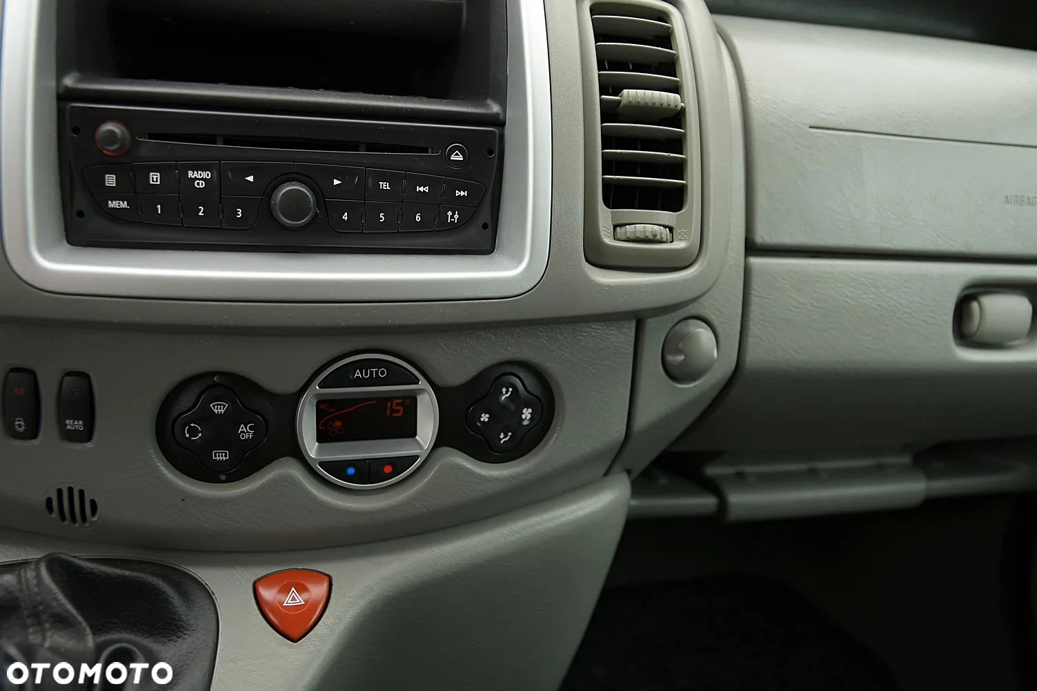 Renault Trafic - 31