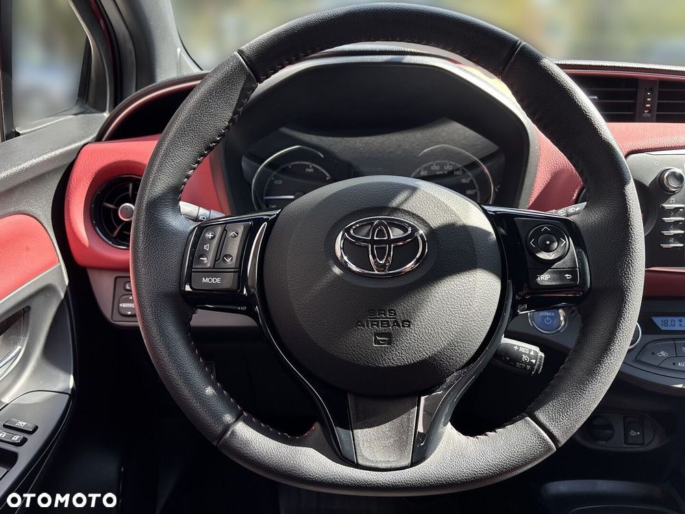 Toyota Yaris - 22