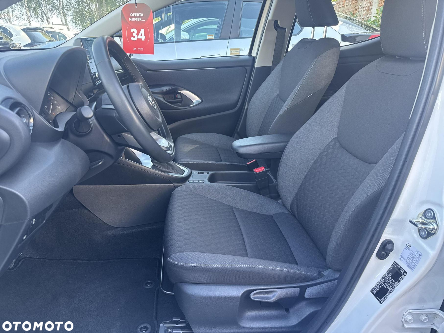 Toyota Yaris Hybrid 1.5 Comfort - 12