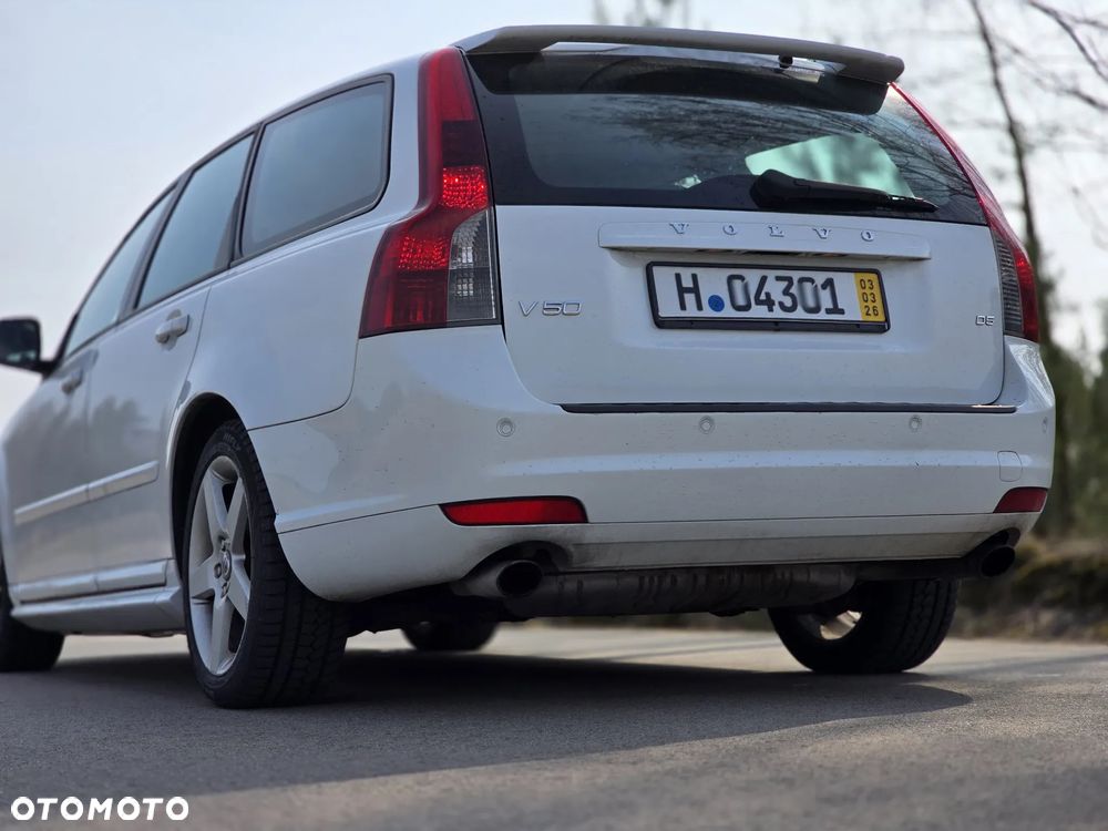 Volvo V50 D5 R-Design Momentum - 12