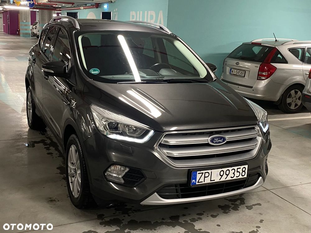 Ford Kuga 1.5 EcoBoost 2x4 Titanium