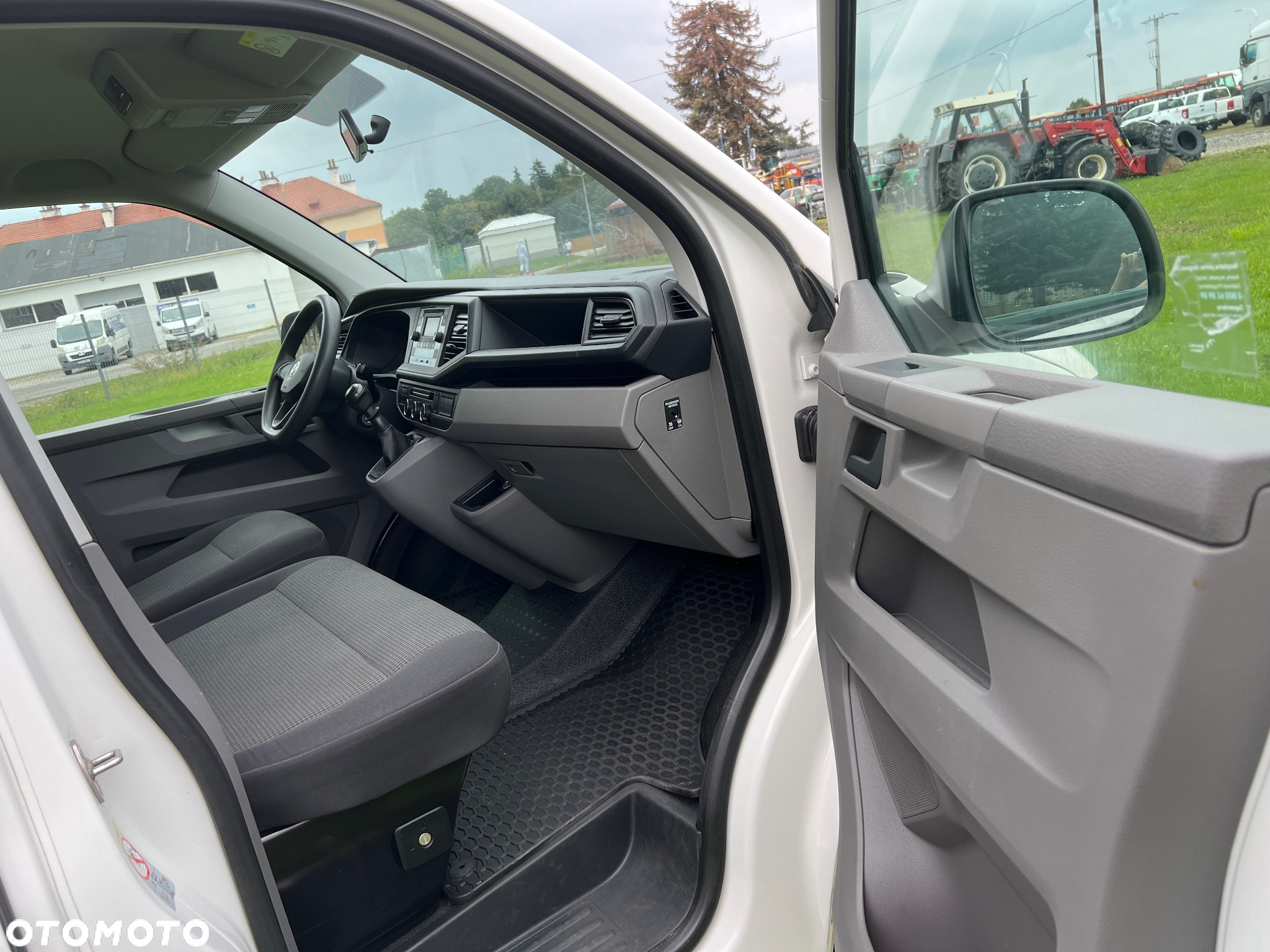 Volkswagen Transporter - 8