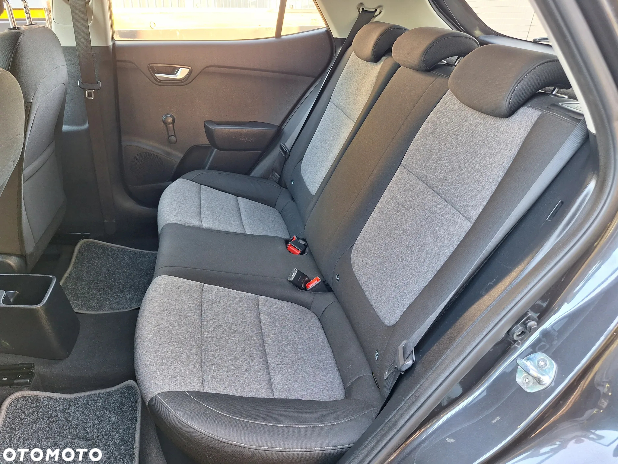 Kia Stonic - 27