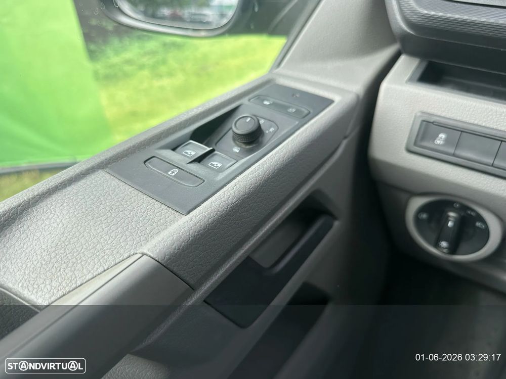 VW Transporter 2.0 TDI L.Business - 17