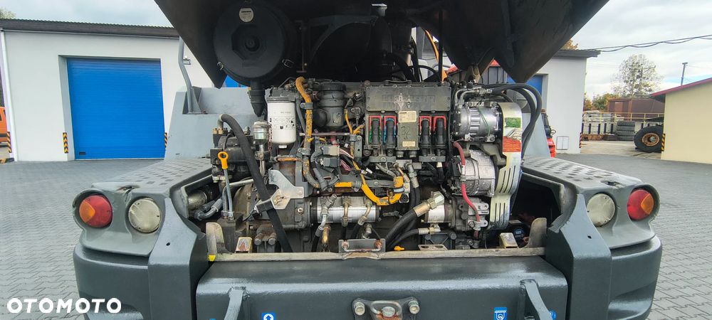 Liebherr L 550 - 16