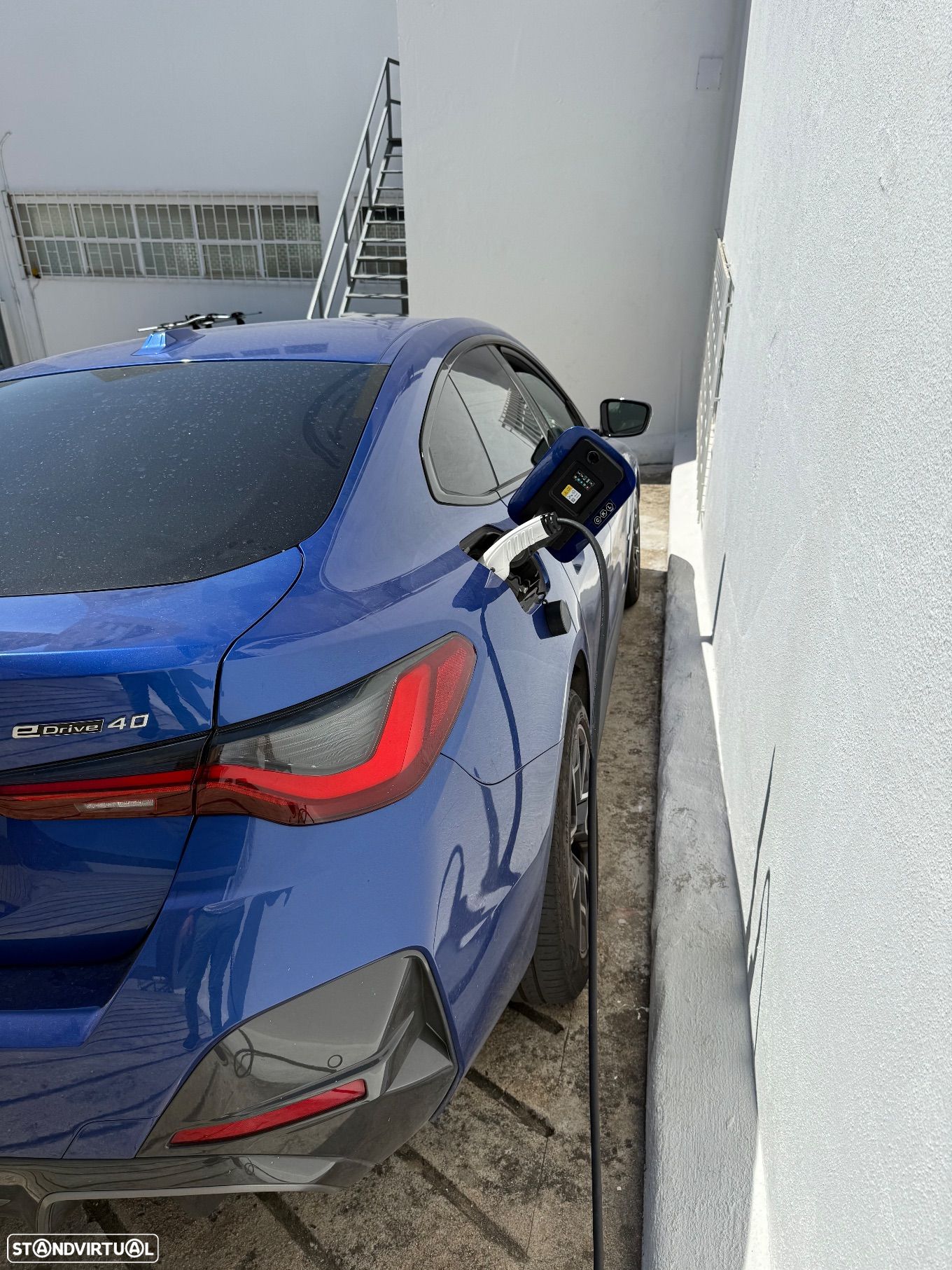 BMW i4 eDrive40 Desportiva M - 1