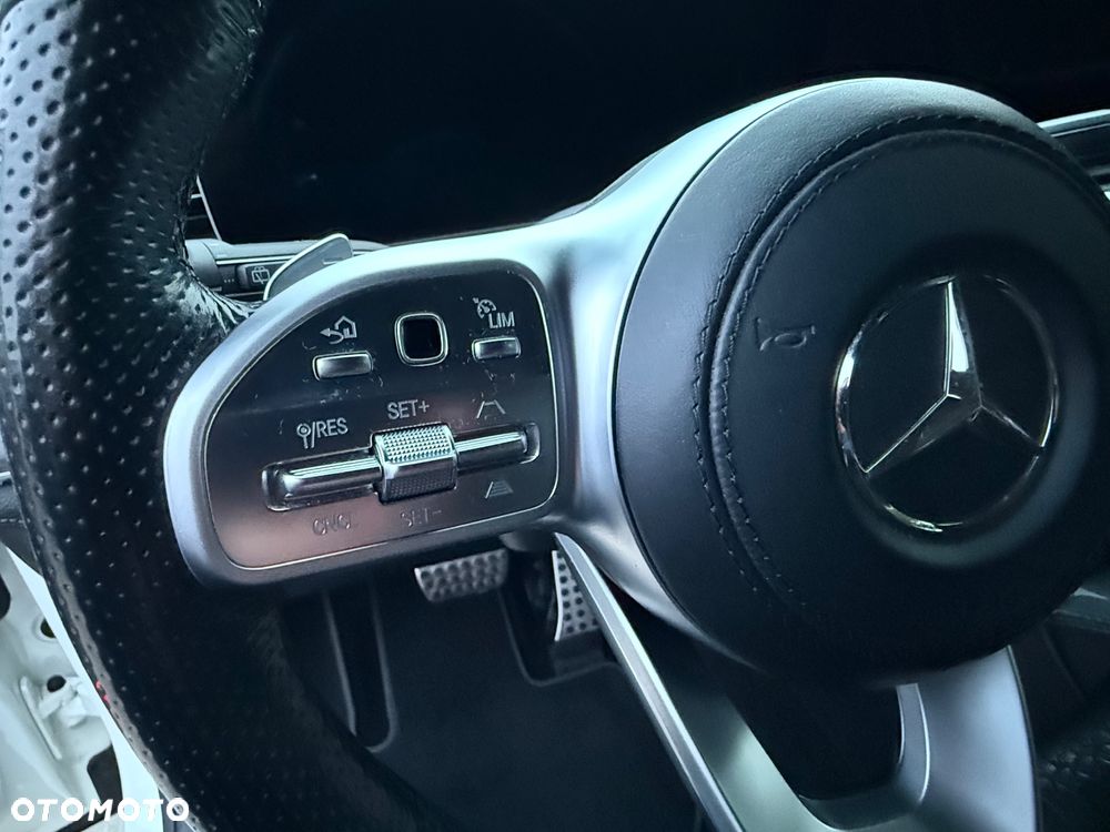 Mercedes-Benz GLS - 21