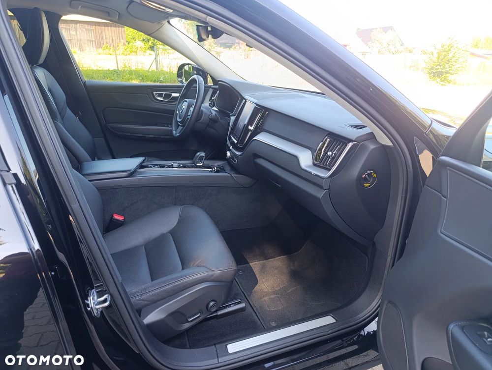 Volvo XC 60 B4 D AWD Geartronic Inscription - 24
