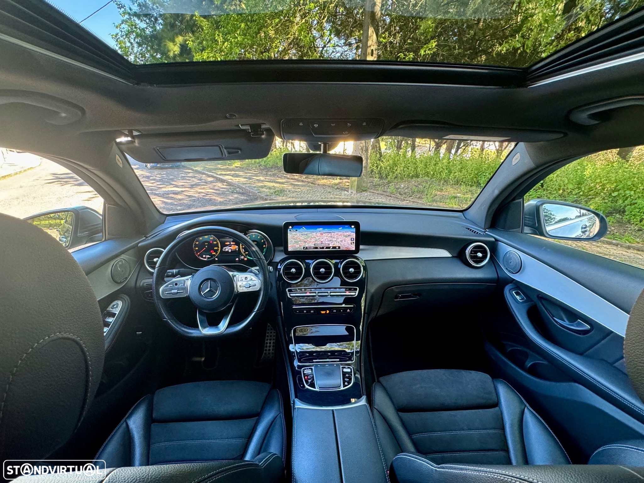 Mercedes-Benz GLC 300 Coupe de 4Matic 9G-TRONIC AMG Line Plus - 22