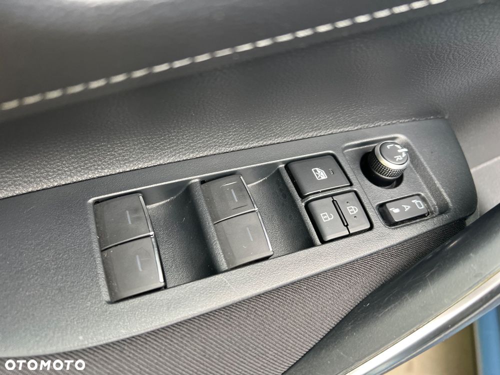 Toyota Corolla 1.8 Hybrid GPF Comfort - 16