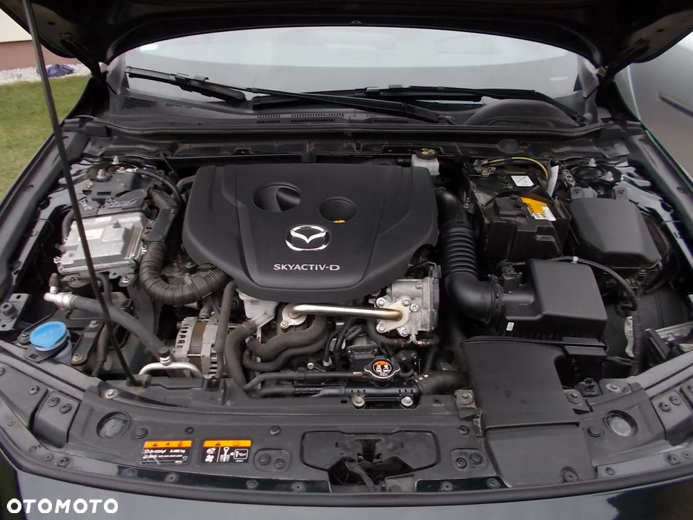 Mazda 3 SKYACTIV-D 1.8 - 12