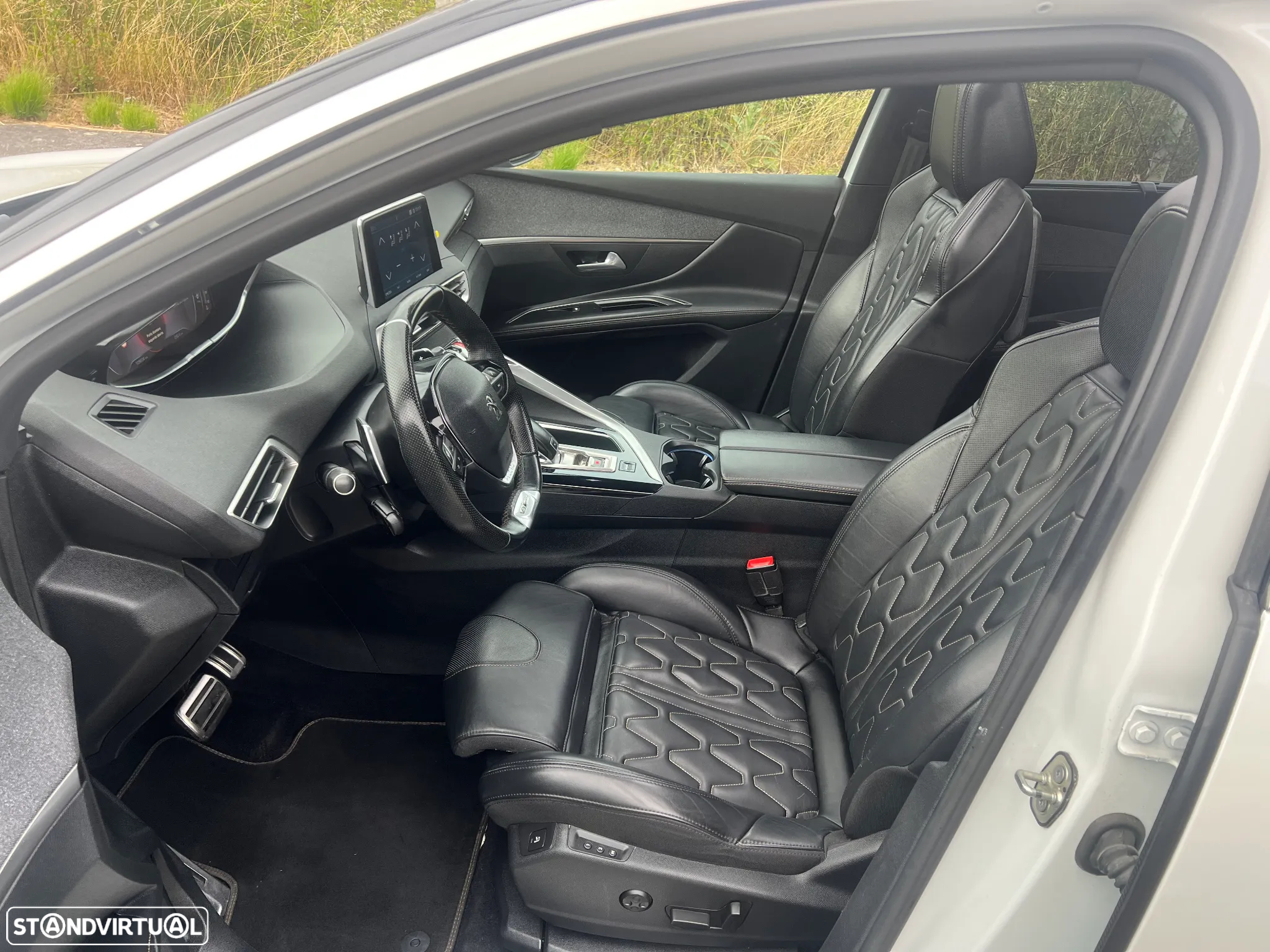 Peugeot 5008 1.5 BlueHDi GT Line J19 EAT8 - 10