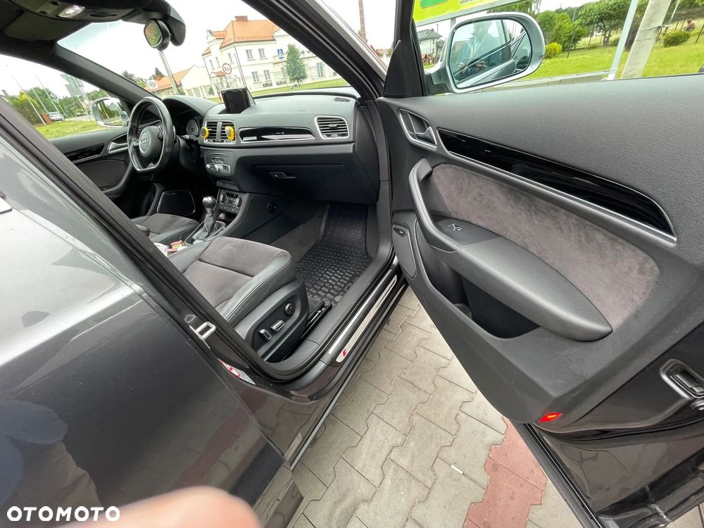 Audi RS Q3 Standard - 12