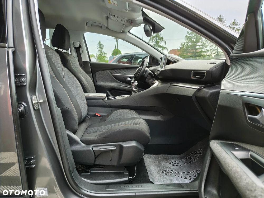 Peugeot 5008 BlueHDi 120 Allure - 22