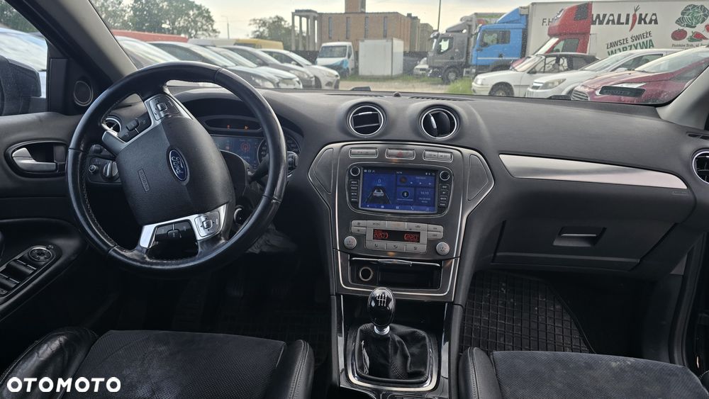 Ford Mondeo - 18