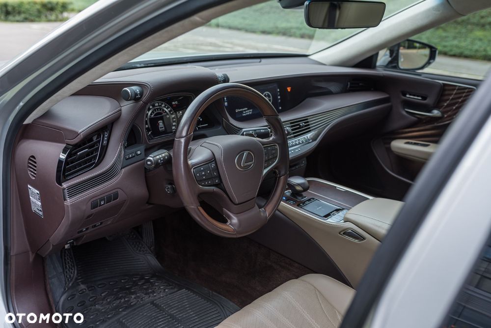 Lexus LS - 38