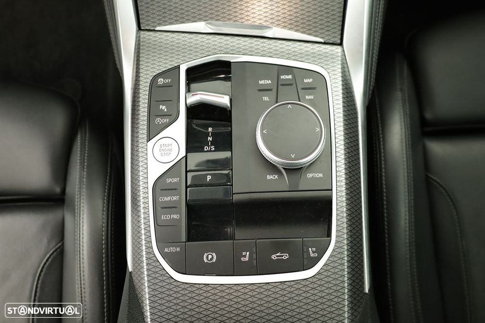 BMW 420 i Pack Desportivo M Auto - 18