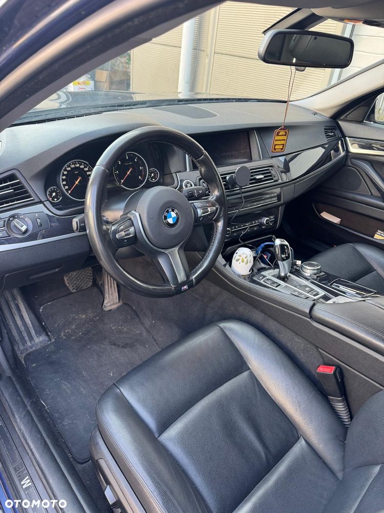 BMW Seria 5 520d xDrive - 8